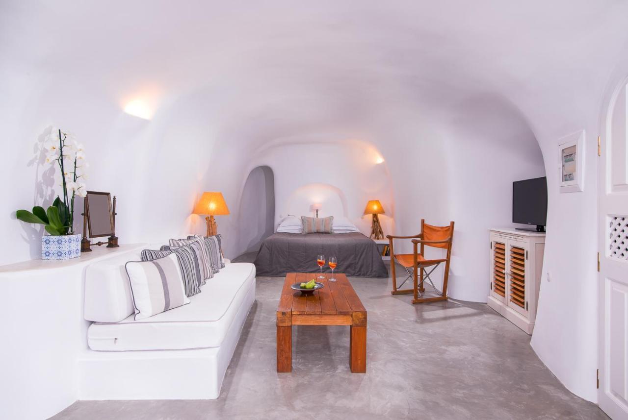 Pezoules Of Oia Hotel Екстериор снимка