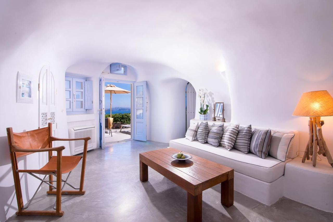 Pezoules Of Oia Hotel Екстериор снимка