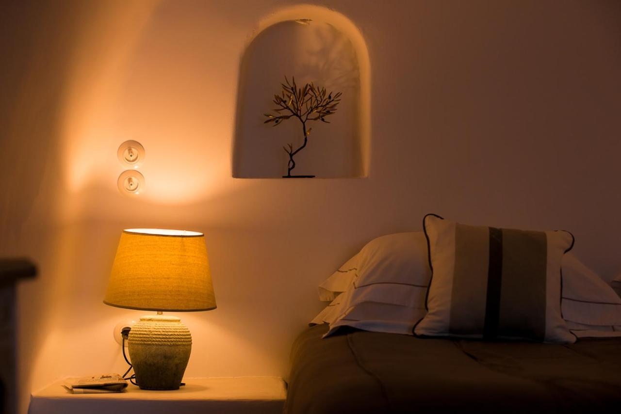 Pezoules Of Oia Hotel Екстериор снимка